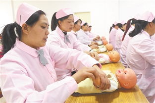江苏探索家政服务员工制 破解人员流动大问题